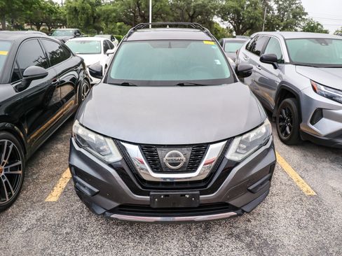 Used 2017 Nissan Rogue SV w/ Midnight Edition FWD image 5