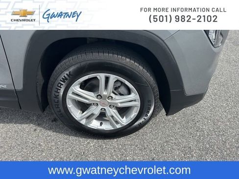 Used 2023 GMC Terrain SLE w/ Driver Convenience Package image 12