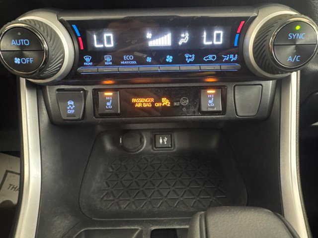 Used 2019 Toyota RAV4 XLE w/ Convenience Package AWD/4WD image 15