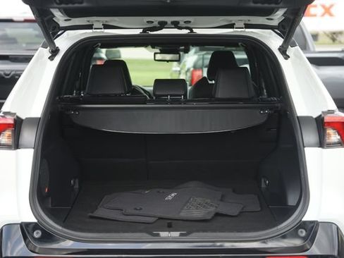 Used 2019 Toyota RAV4 XSE AWD/4WD image 33