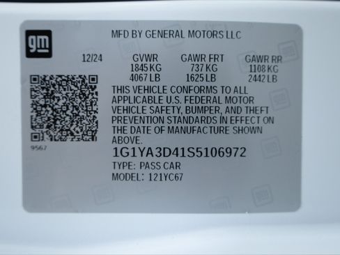 Used 2025 Chevrolet Corvette Stingray Convertible w/ 1LT RWD image 25