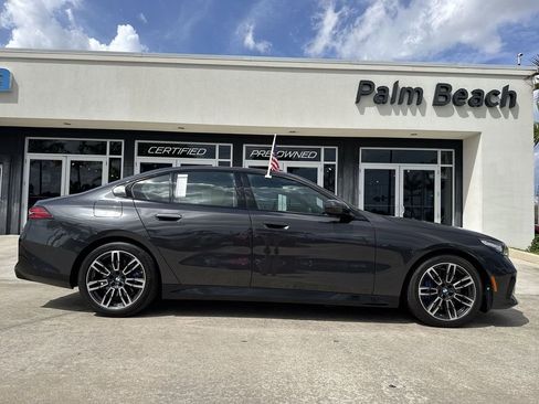 Used 2025 BMW 540i xDrive image 24