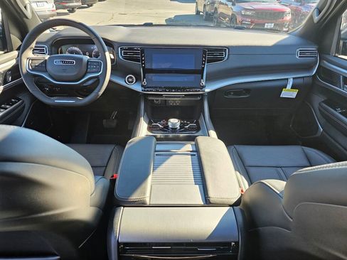 New 2025 Jeep Wagoneer Series II image 16