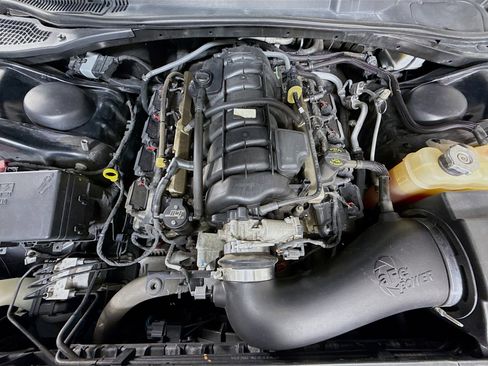 Used 2017 Dodge Challenger R/T Plus image 39