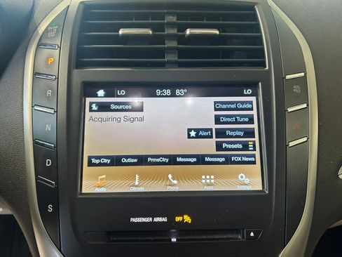 Used 2018 Lincoln MKC Premiere AWD/4WD image 13