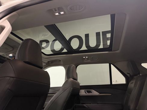 Used 2025 Ford Explorer Active w/ Active Comfort Package AWD/4WD image 15