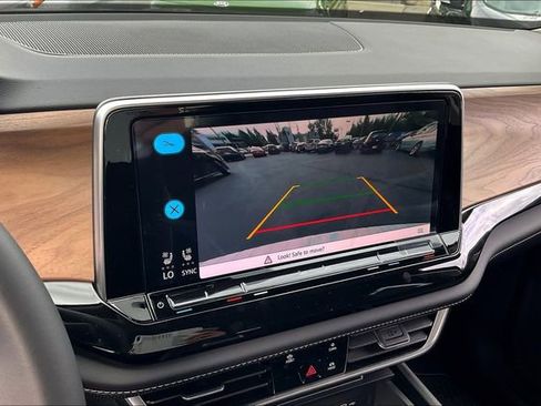 New 2025 Volkswagen Atlas SE image 21