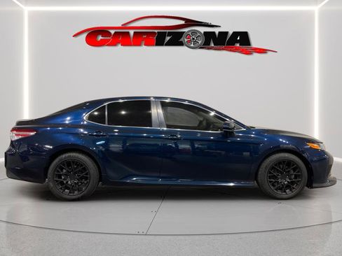 Used 2018 Toyota Camry LE image 1