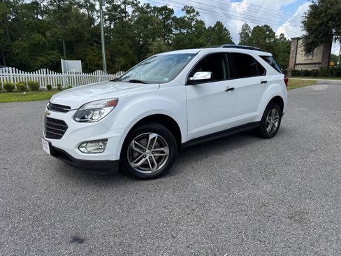 Used 2017 Chevrolet Equinox Premier w/ Enhanced Convenience Package AWD/4WD image 30