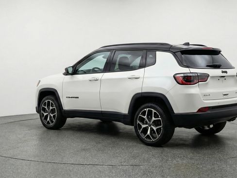 Used 2025 Jeep Compass Limited AWD/4WD image 6