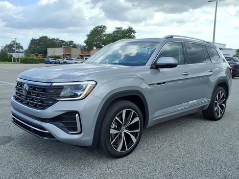 Used 2026 Volkswagen Atlas SEL Premium R-Line AWD/4WD image 3