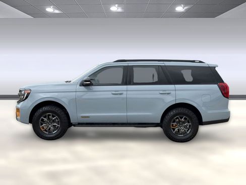 Used 2025 Ford Expedition Tremor AWD/4WD image 2