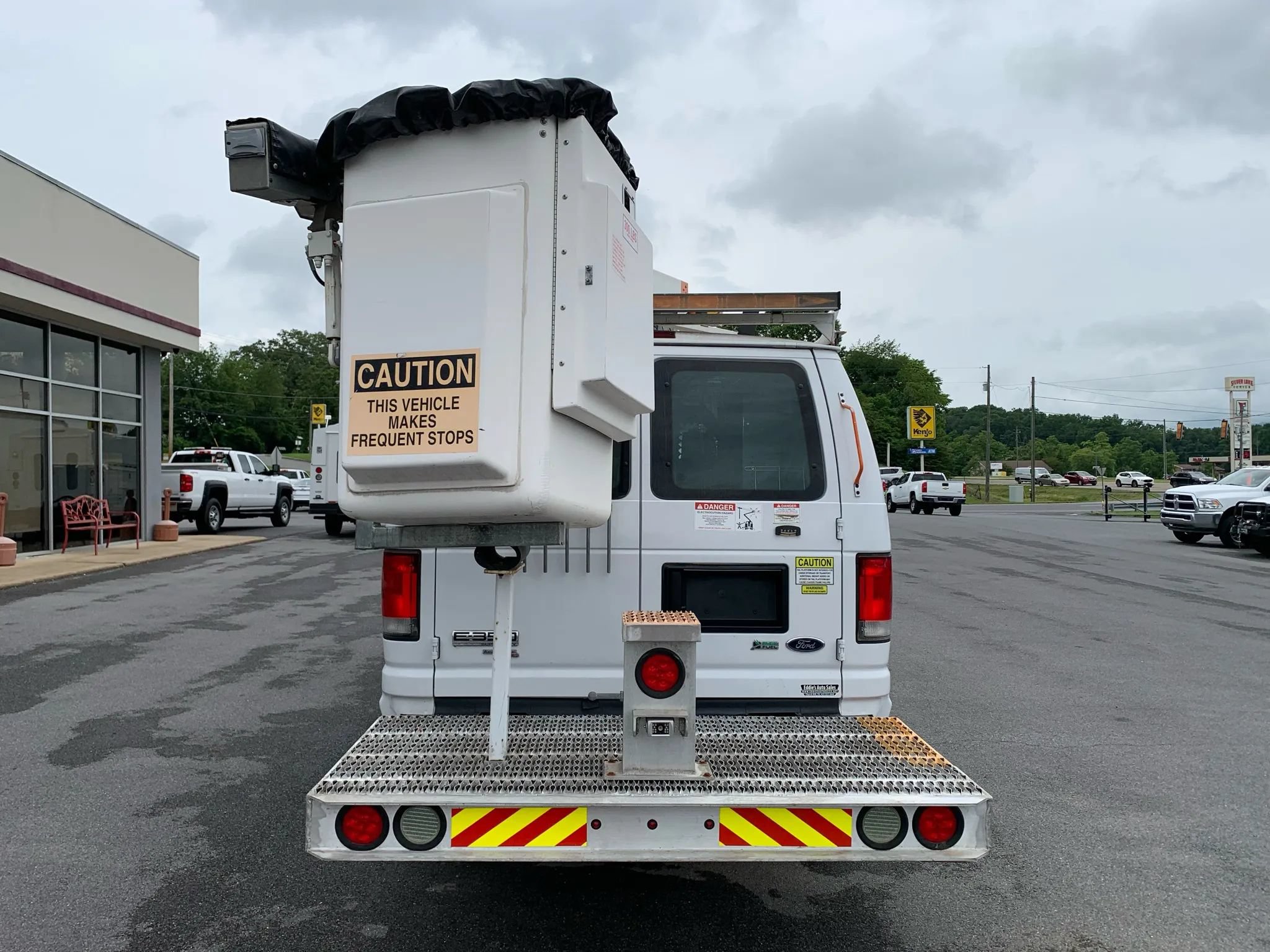 Used 2013 Ford E-350 and Econoline 350 Super Duty RWD image 5