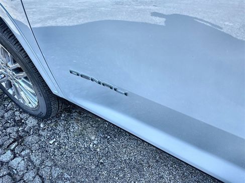 New 2026 GMC Acadia Denali w/ Super Cruise Package image 14