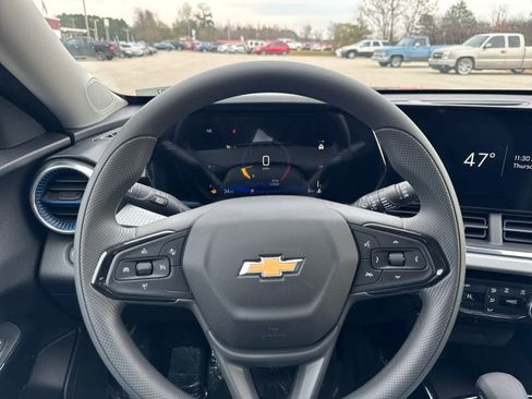 New 2026 Chevrolet Trax LT image 19