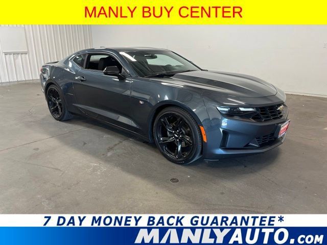 Used 2019 Chevrolet Camaro LT w/ Technology Package RWD image 1