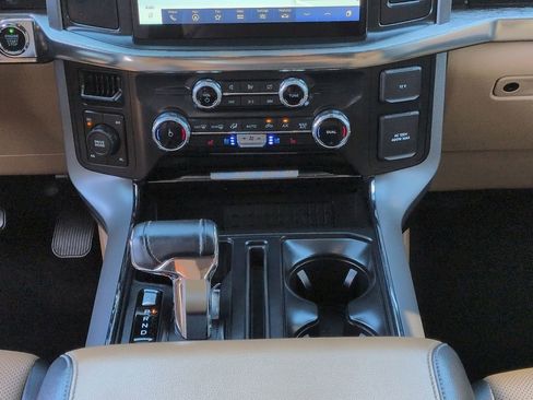 Certified 2023 Ford F150 Lariat w/ Equipment Group 502A High image 19