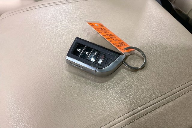 Used 2022 Acura MDX SH-AWD image 13