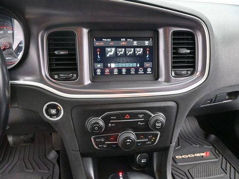 Used 2020 Dodge Charger SXT w/ Blacktop Package RWD image 20