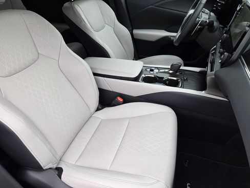 Certified 2025 Lexus RX 350 Premium Plus image 19