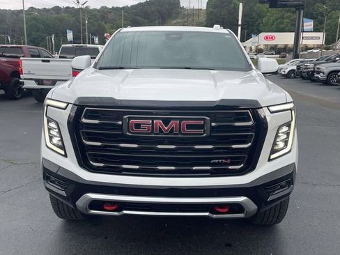 Used 2025 GMC Yukon XL AT4 Ultimate AWD/4WD image 7
