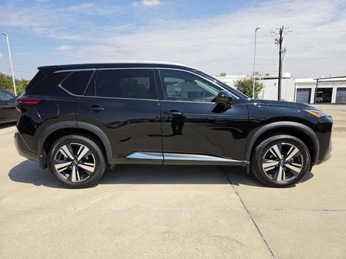 Used 2023 Nissan Rogue SL FWD image 4