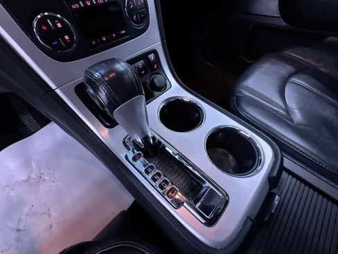 Used 2010 GMC Acadia SLT image 27