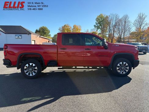 Used 2024 Chevrolet Silverado 2500 Custom w/ Custom Convenience Package image 6