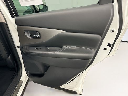 Used 2024 Nissan Murano SV w/ SV Midnight Edition Package AWD/4WD image 30
