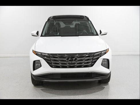 Certified 2023 Hyundai Tucson Limited AWD/4WD image 2