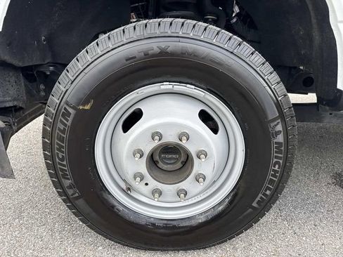 Used 2024 Ford F350 XL w/ XL Chrome Package AWD/4WD image 9
