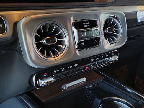 New 2026 Mercedes-Benz G 550 image 36