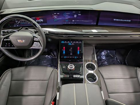 Used 2025 Cadillac Escalade Premium Luxury image 22