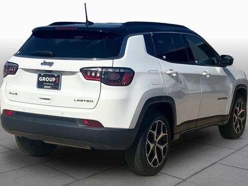 Used 2025 Jeep Compass Limited AWD/4WD image 13