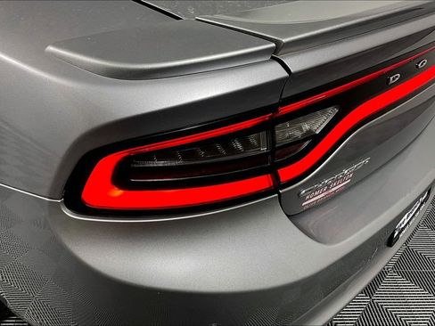 Used 2018 Dodge Charger R/T RWD image 28