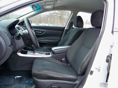 Used 2015 Nissan Altima 2.5 S w/ Power Driver Seat Package FWD image 16