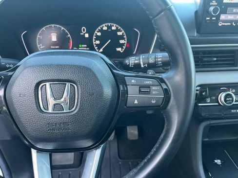 Used 2025 Honda Pilot Touring image 20