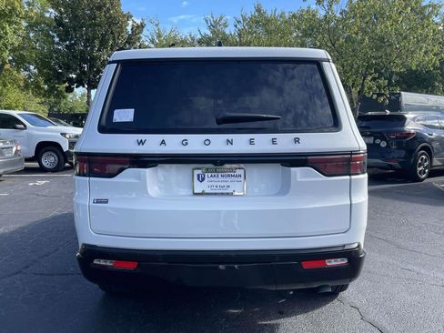 New 2025 Jeep Wagoneer Series II w/ Premium Group I image 8