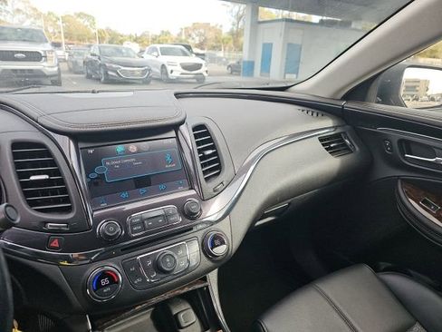 Used 2014 Chevrolet Impala LT image 7