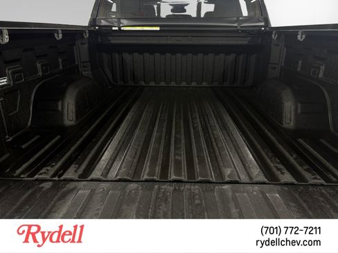 Used 2022 Chevrolet Silverado 1500 LTZ w/ LTZ Convenience Package II AWD/4WD image 18
