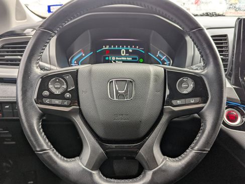 Used 2022 Honda Odyssey Touring image 17