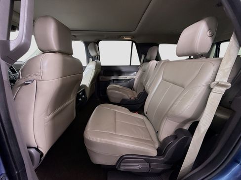 Used 2020 Ford Expedition XLT w/ Equipment Group 202A image 25