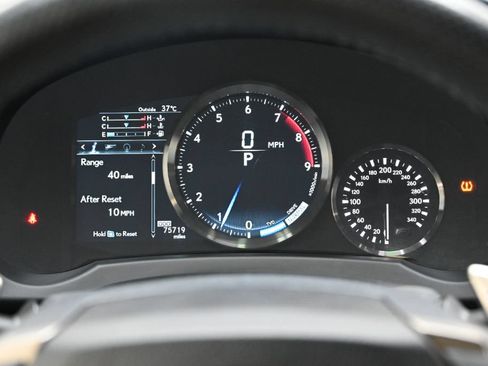 Used 2017 Lexus RC F RWD image 29