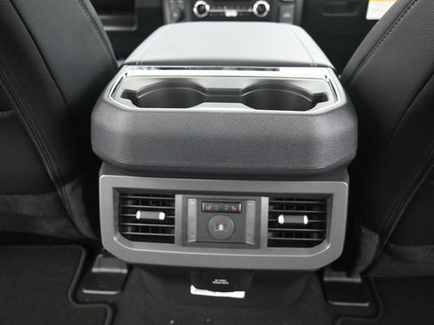New 2026 Ford F250 Lariat w/ Black Appearance Package AWD/4WD image 16