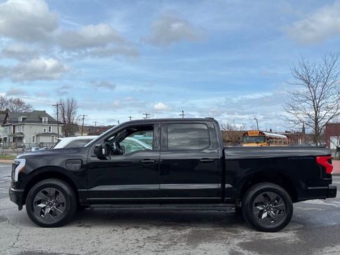 Used 2023 Ford F150 Lightning Lariat w/ Equipment Group 511A High image 3