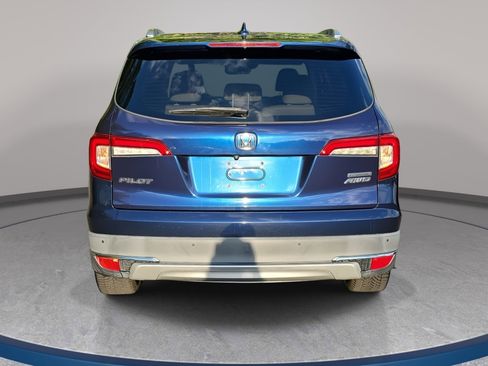 Used 2019 Honda Pilot Touring image 6