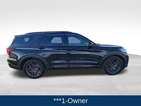 Used 2025 Ford Explorer ST image 7