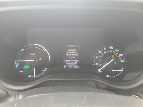 Used 2023 Toyota Sienna XLE image 23