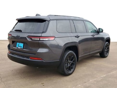 New 2025 Jeep Grand Cherokee L Altitude RWD image 4