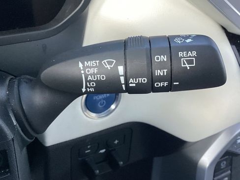 Used 2024 Toyota Sequoia Capstone AWD/4WD image 28